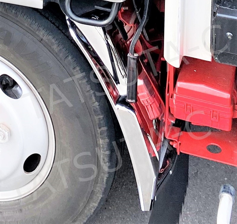 07エルフ標準、ローキャブ用フロント泥よけメッキ(ダンプ用前期用） 07