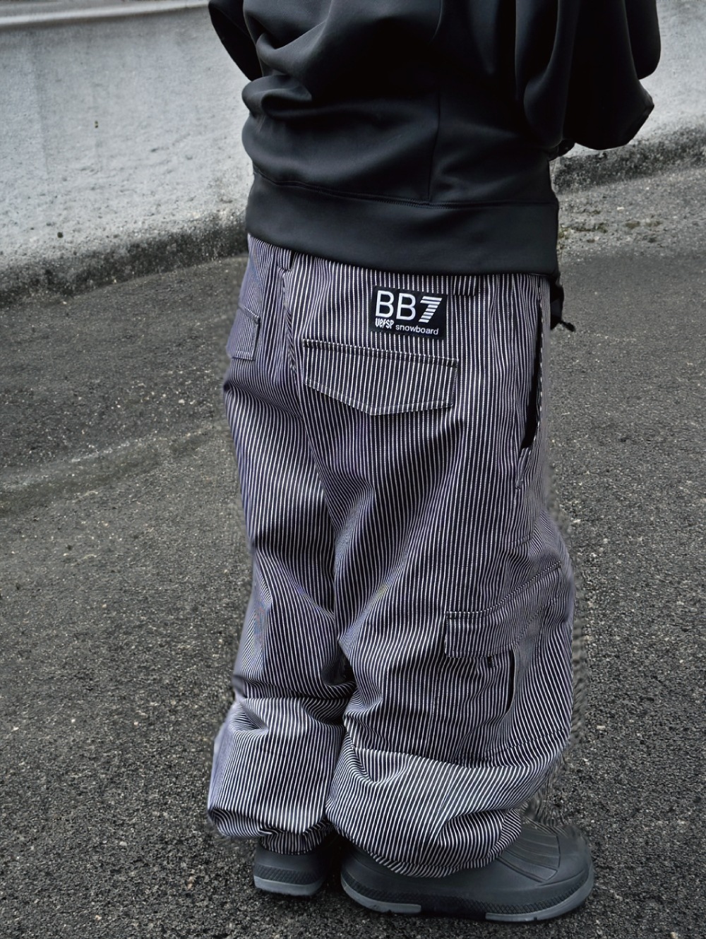 Hickory Wide Jogger Cargo Pants | すべての商品 | | VESP Offical