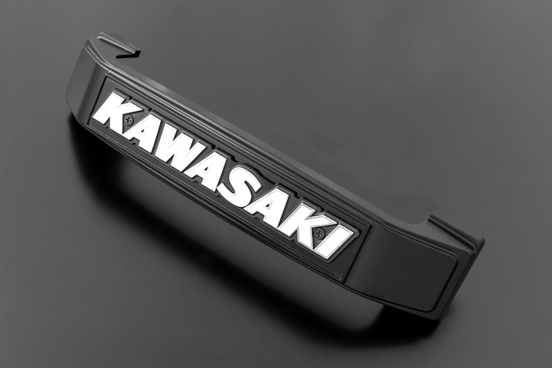 BIGステムエンブレム KAWASAKI大文字 ブラック Z900RS/CAFE | ARCHI