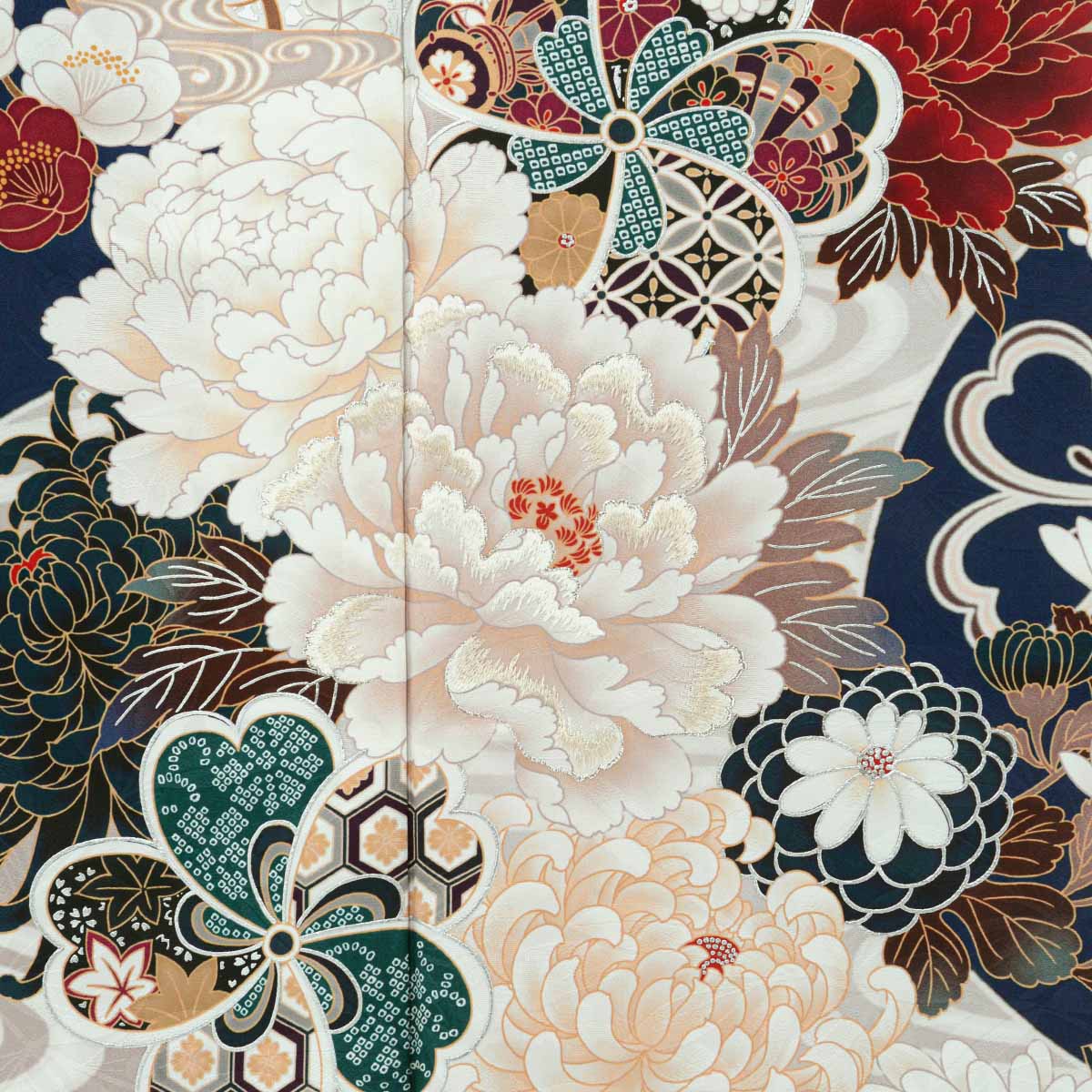 濃紺 流水菊牡丹（【振袖・袋帯・長襦袢のセット商品】） | FURISODE