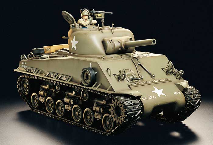タミヤ 1/16RCタンク組立キット M4シャーマン （105mm榴弾砲搭載型