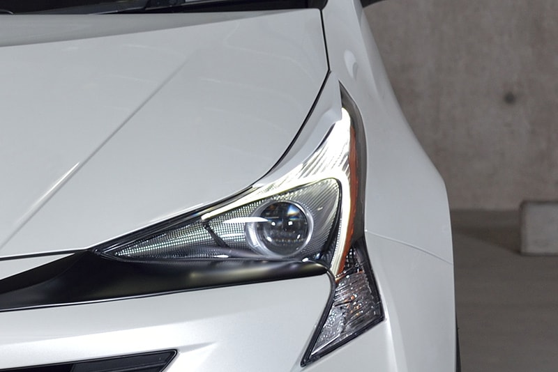 アイラインガーニッシュ 50 PRIUS 前期 *Carbon｜エアロパーツ、ボディ