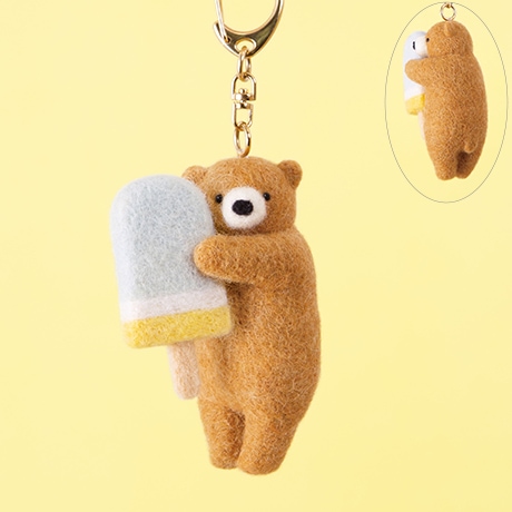 H441-632 フェルト羊毛でつくるどうぶつとおやつのマスコット 茶クマと