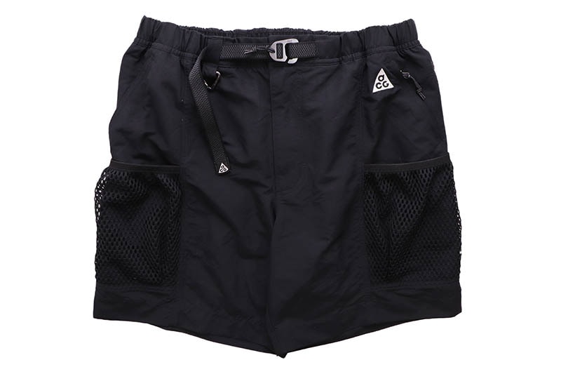 NIKE ACG LOOSE FIT ABOVE KNEE LENGTH NYLON CARGO SHORTS (DV9405