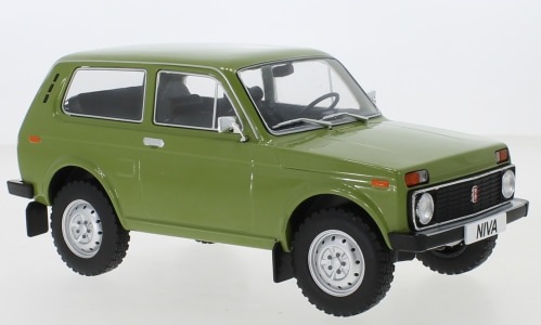1/18 ラーダ ニーヴァ ソヴィエト ソ連 ロシア オリーブ グリーン MCG