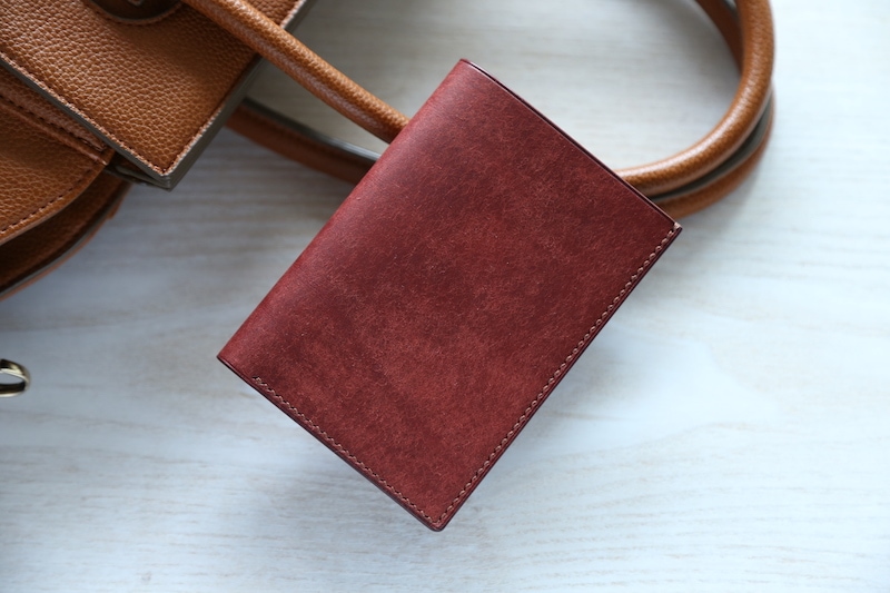 ミドルウォレット ”Medio(メーディオ）” レッドブラウン | Wallet