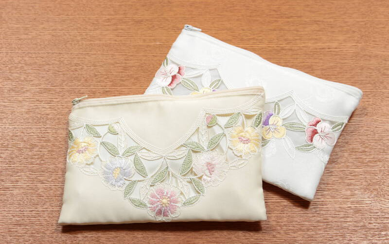 花のコード刺繍 マルチケース 約12×20cm｜インテリアレース・テーブル