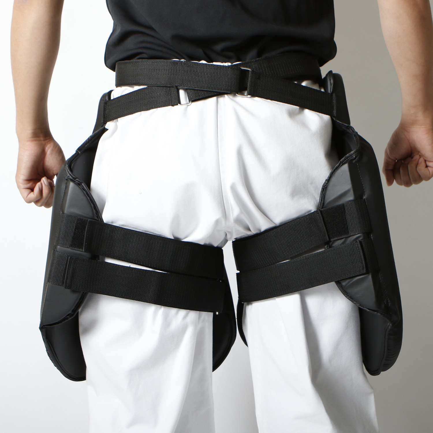 ローキックプロテクター | 新商品 | ISAMI(イサミ) |格闘技 武道具用品