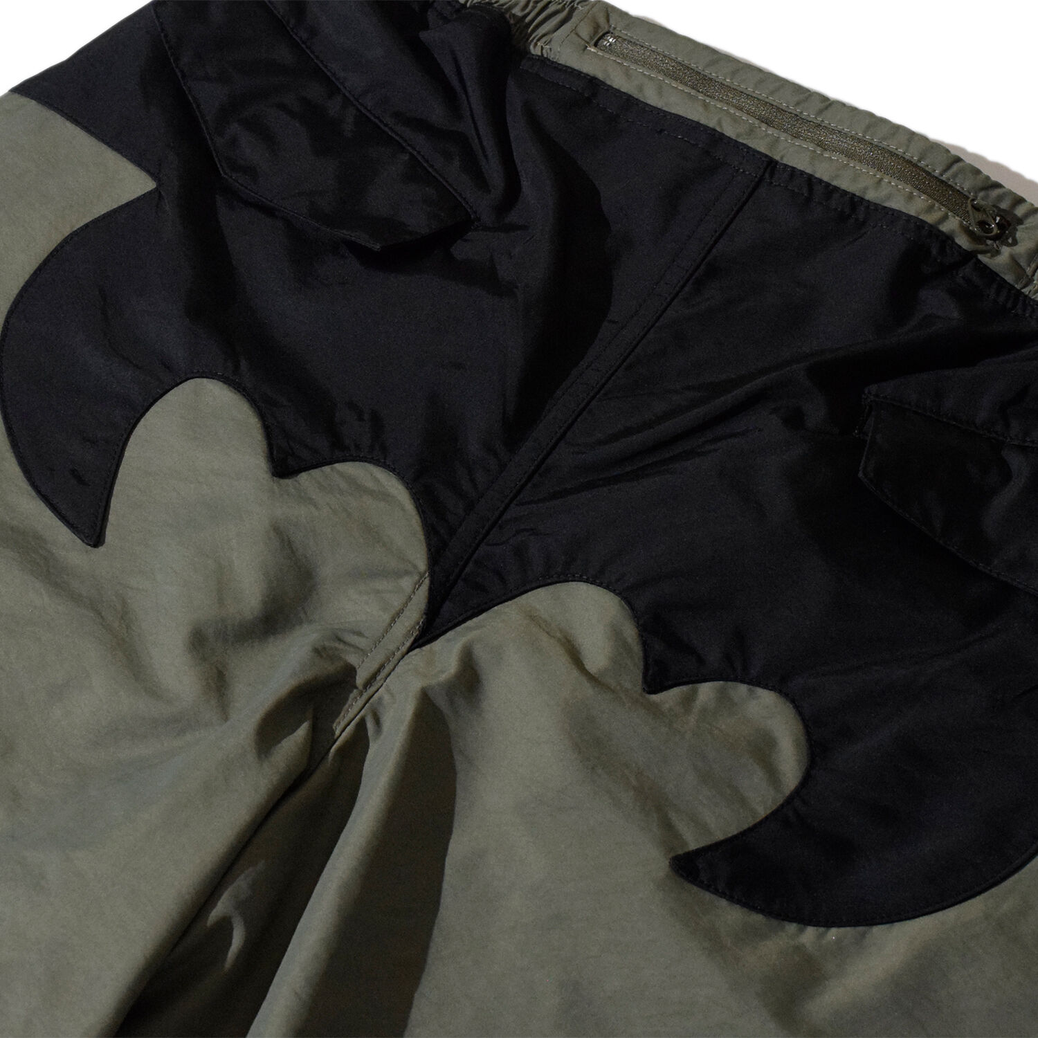 ELDORESO Bat World Shorts (Olive) E2106412 エルドレッソ バット