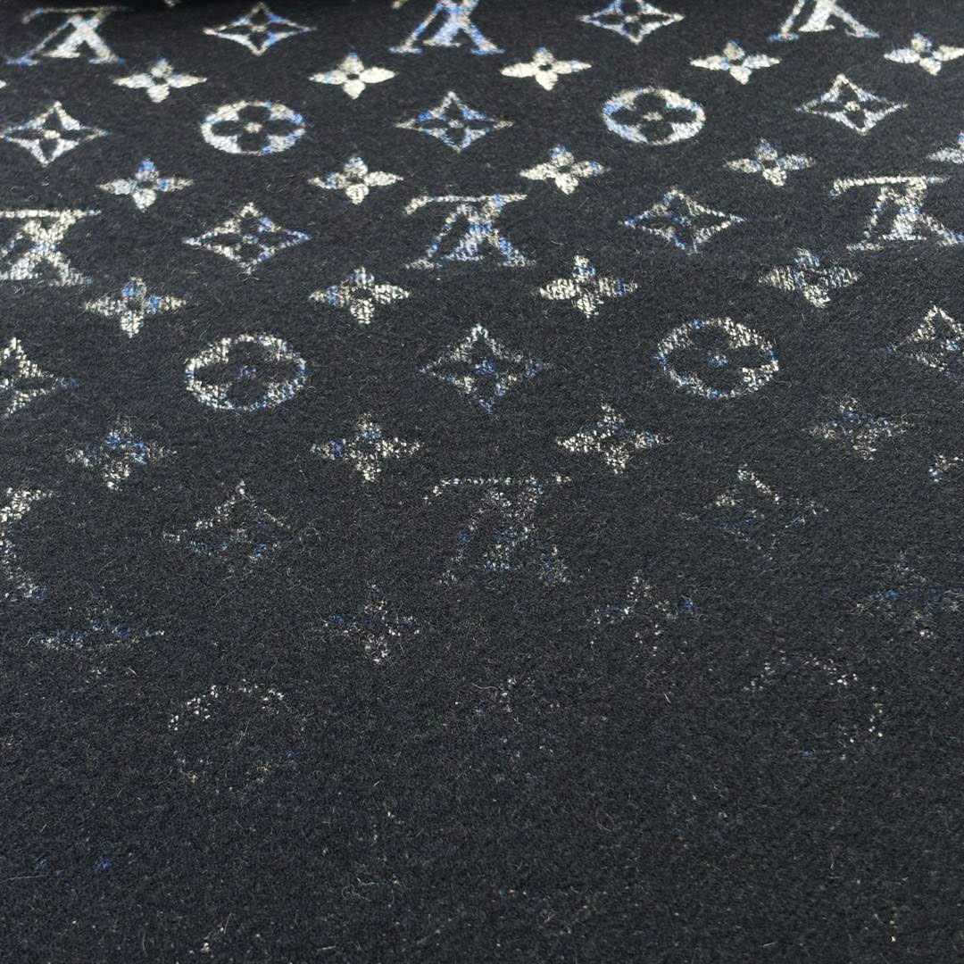LOUIS VUITTON ルイヴィトン マフラー・モノグラムグラディエント