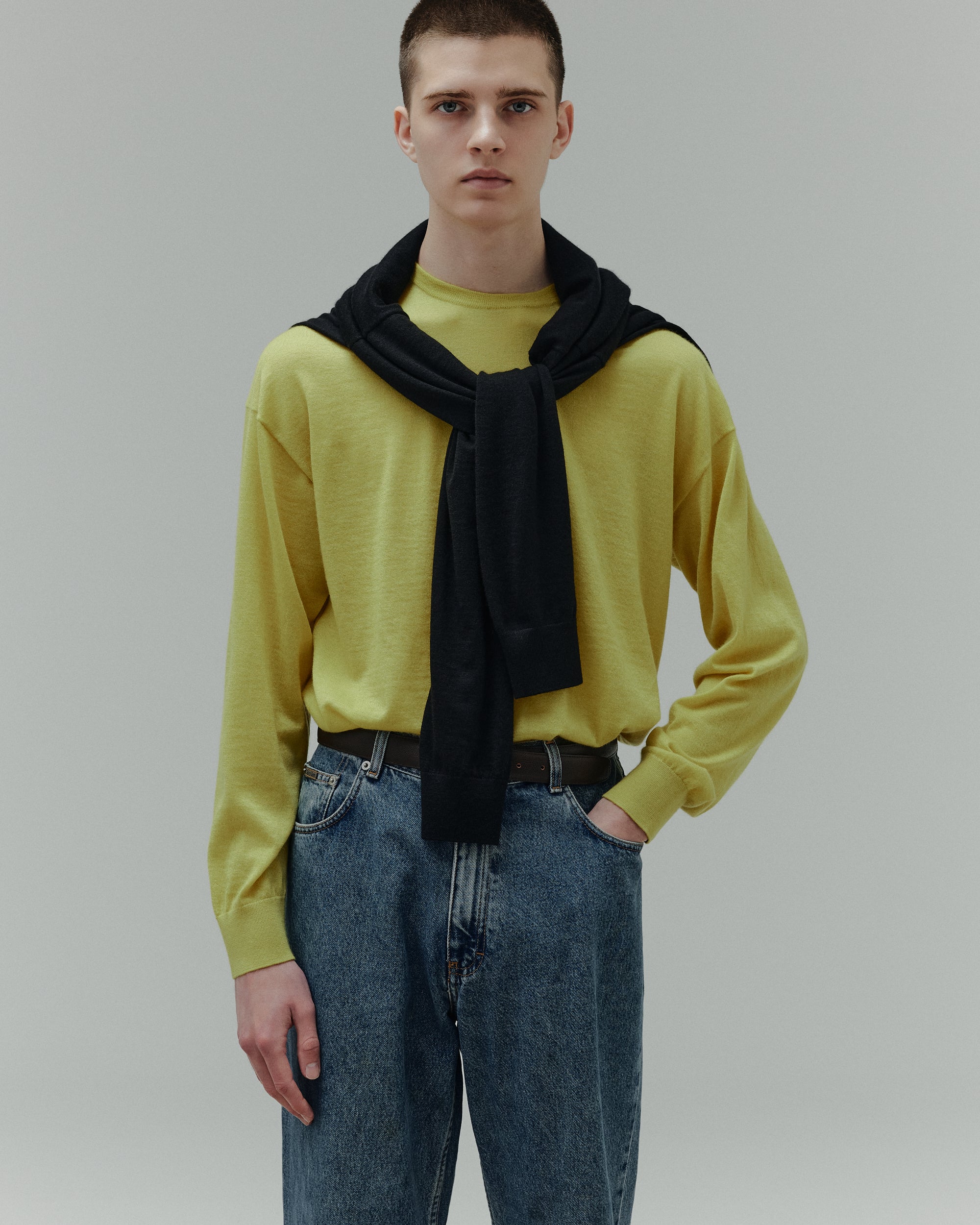 カシミヤ 18ゲージ クルーネック ニット, Yellow – MARKAWARE