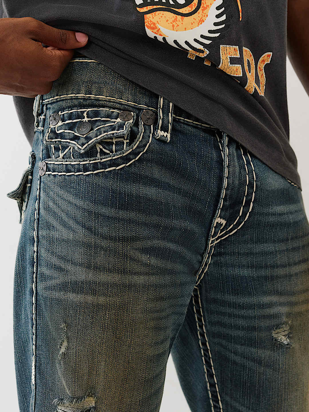 RICKY SUPER T DISTRESSED STRAIGHT JEAN 34