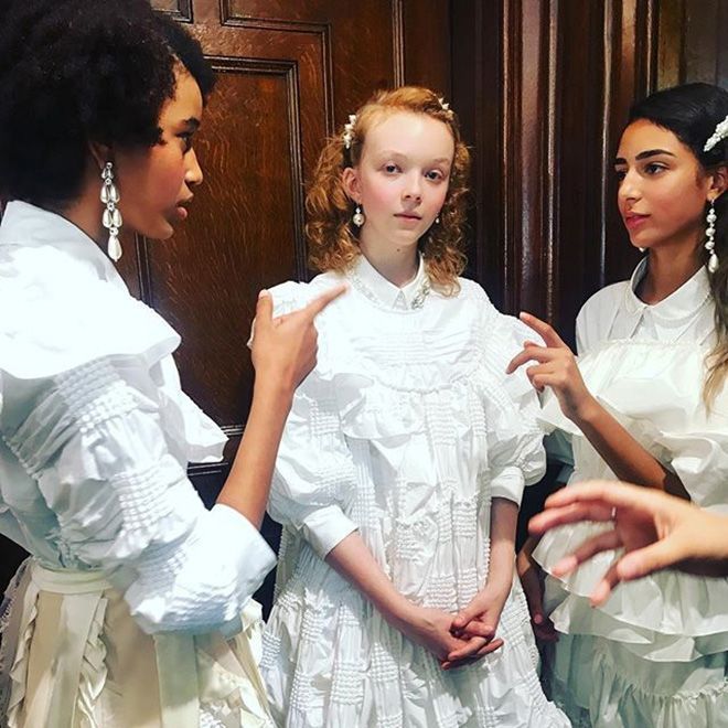SuzyLFW: Simone Rocha's Playful Innocence | Vogue Japan