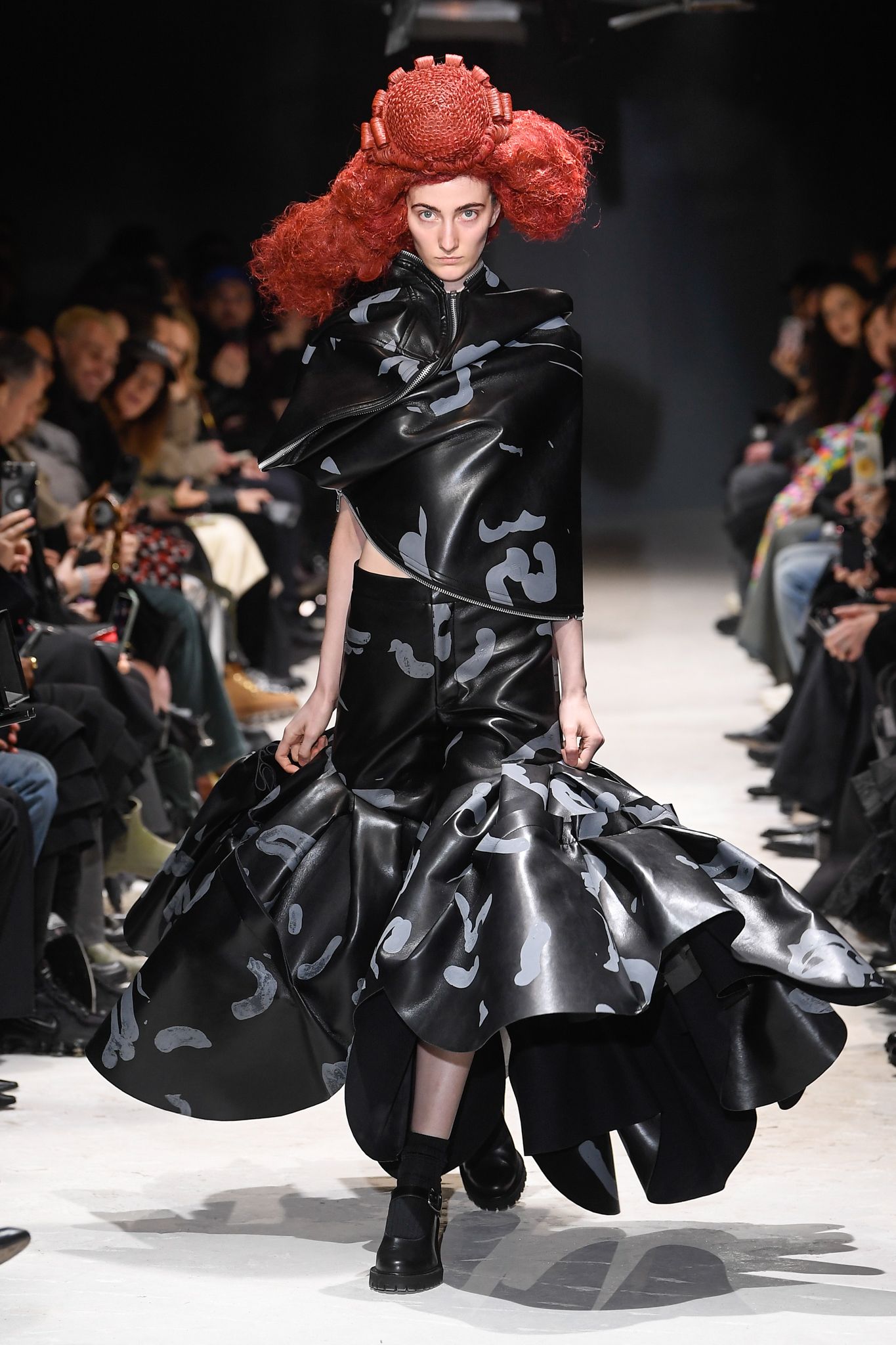 ルック】「コム デ ギャルソン」2024-25年秋冬コレクション - WWDJAPAN