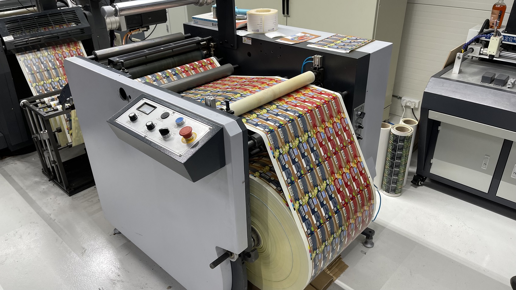 Wegang ZX-450 Intermittent Offset Label Printing Machine Used