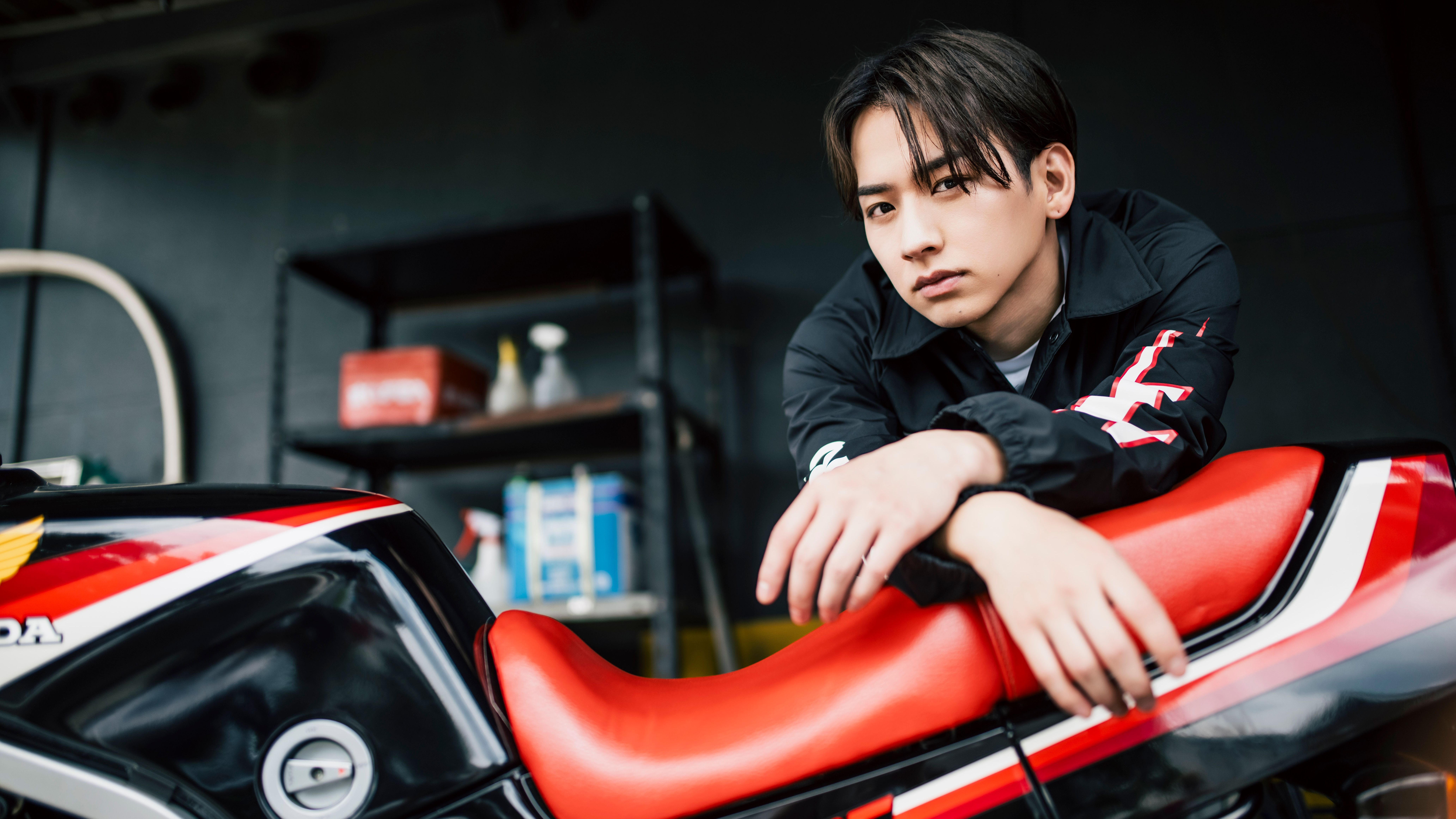 アーティスト・俳優 佐藤友祐(lol)の「あの“絶版旧車”に乗りたい