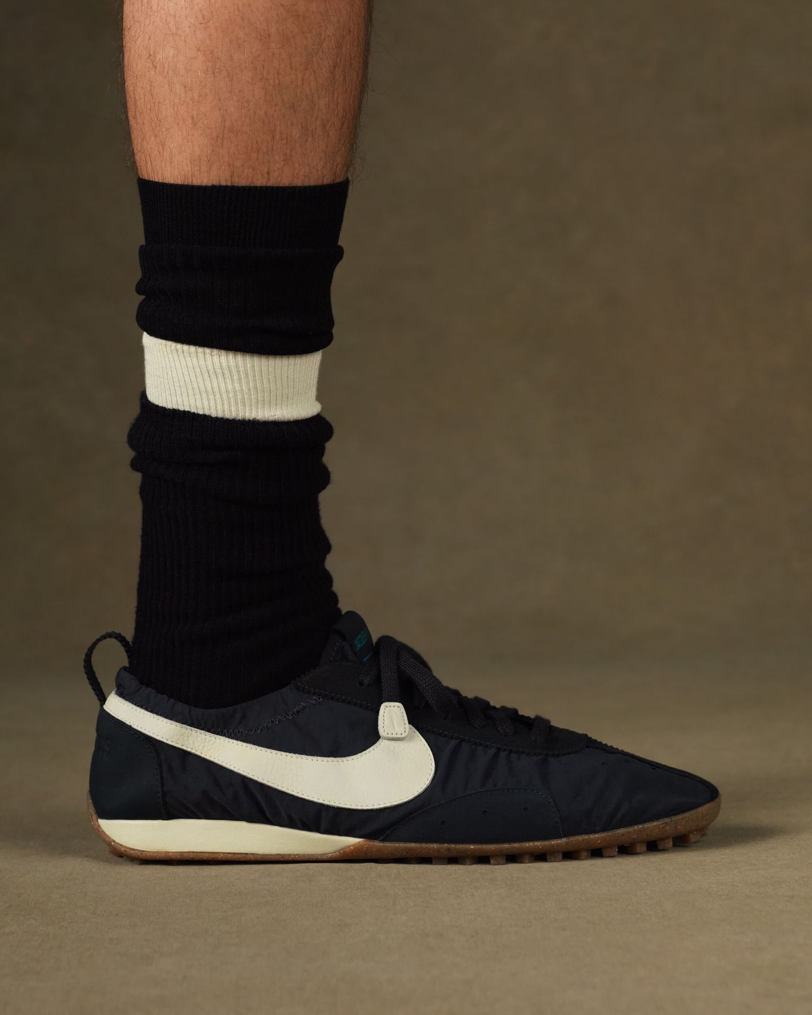 日本国内での発売決定！ジャックムス＆ナイキが新作「Moon Shoe