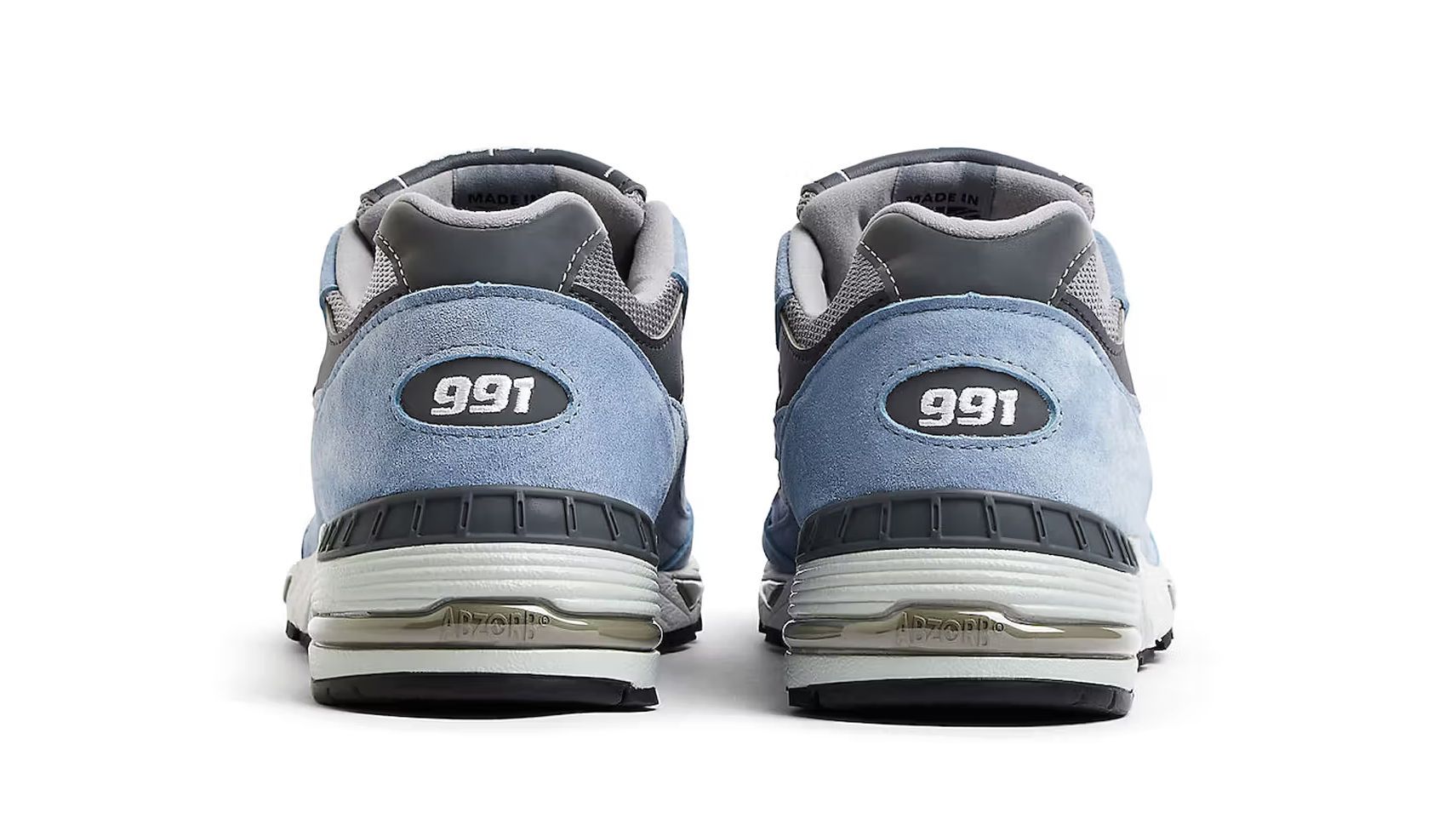 ニューバランス「991 Made in U.K.」が爽やかなブルーをまとった