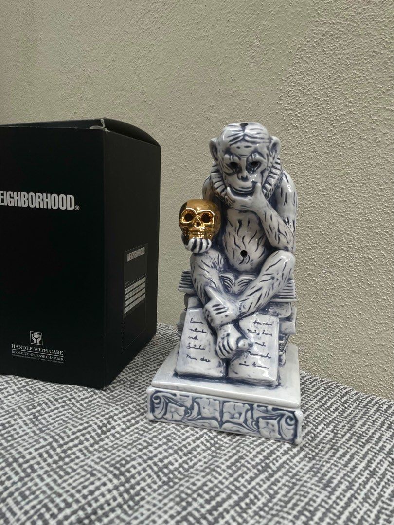 Rare Neighborhood Incense Chamber Monkey Gold skull, Hobbies