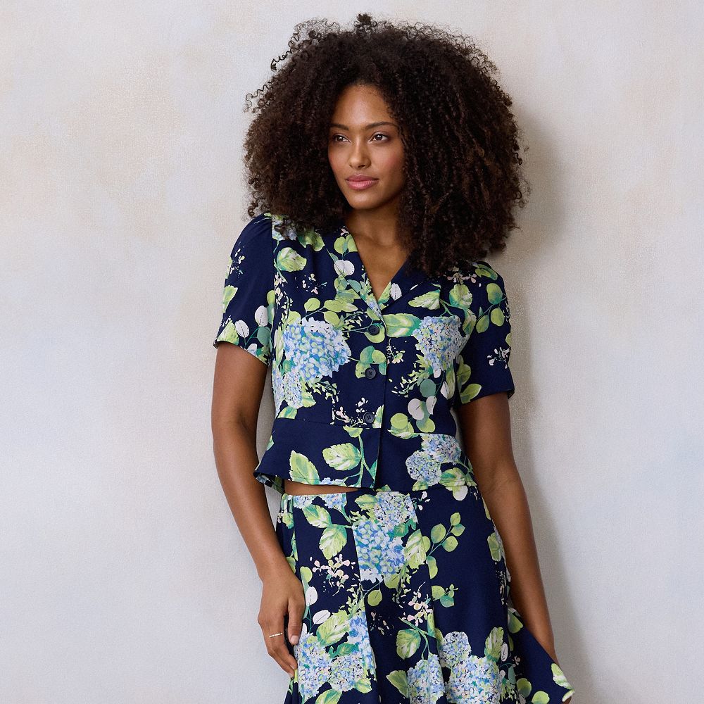 7478182_Navy_Cape_Blooms?wid=