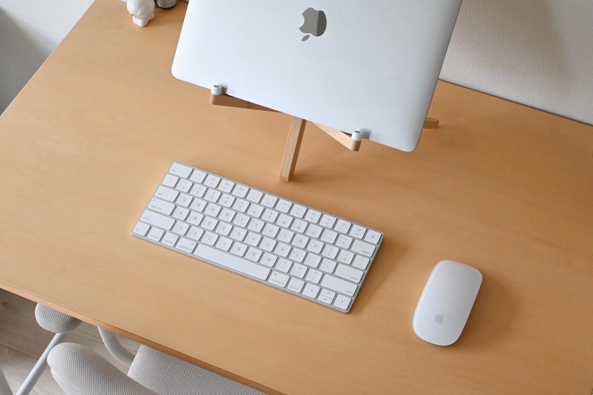 Appleの｢Magic Trackpad｣で、狭い机でも快適に作業できるようになった