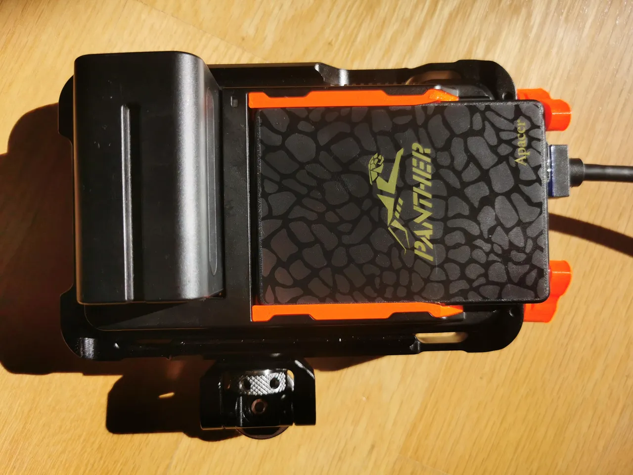 Tool less SSD adapter caddy for Atomos Ninja V (w extra clips for