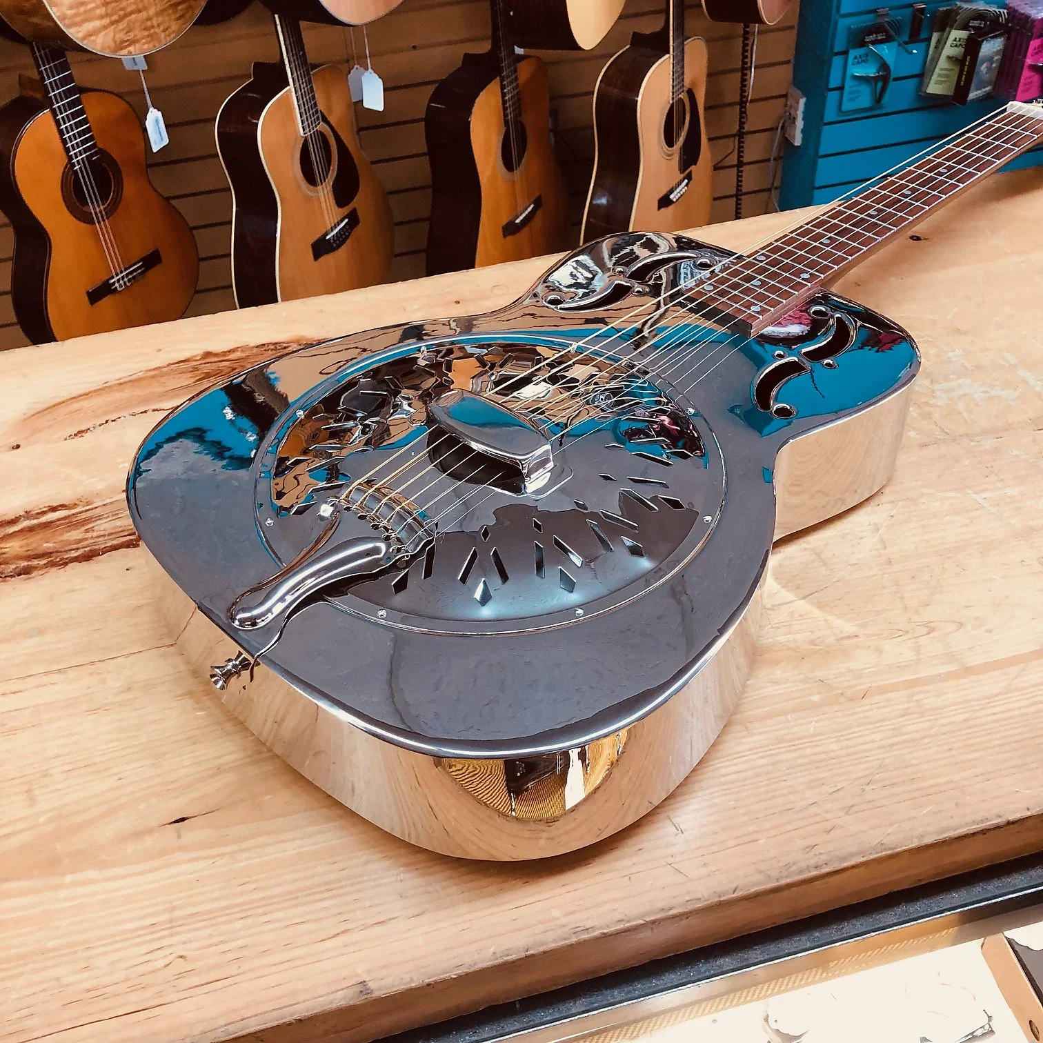 Johnson AXL-998 Resonator Guitar