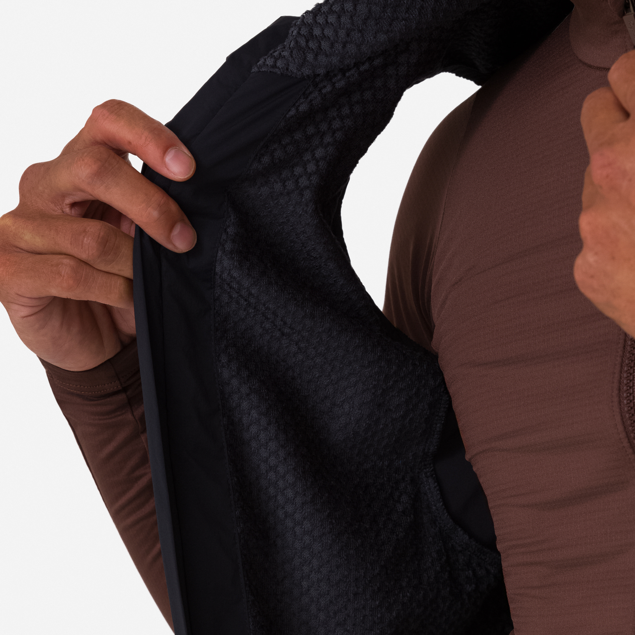メンズ プロチーム インサレーテッド ジレ | Rapha