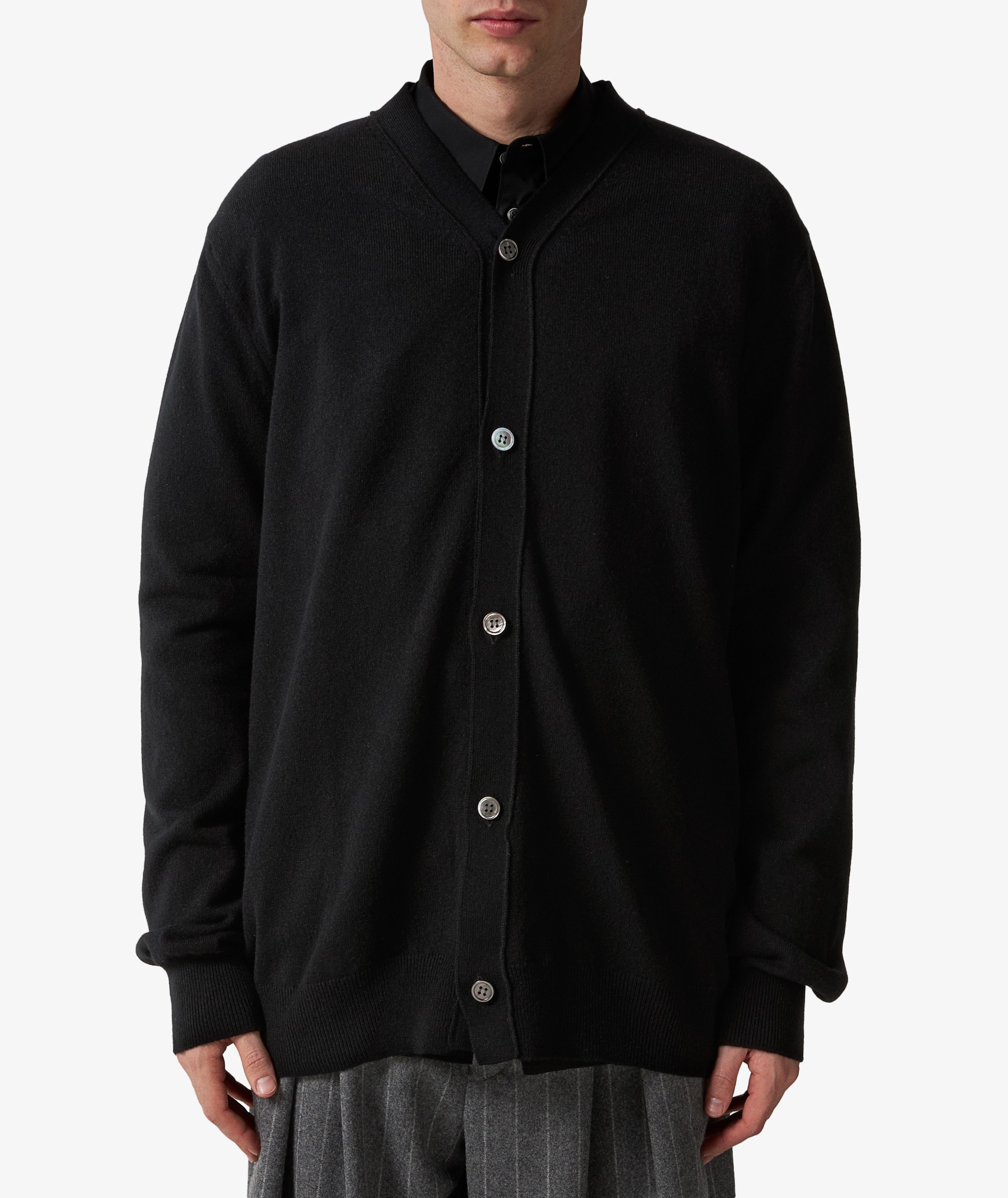 Comme des Garçons Shirt V-Neck Cardigan in Black | SVD USA