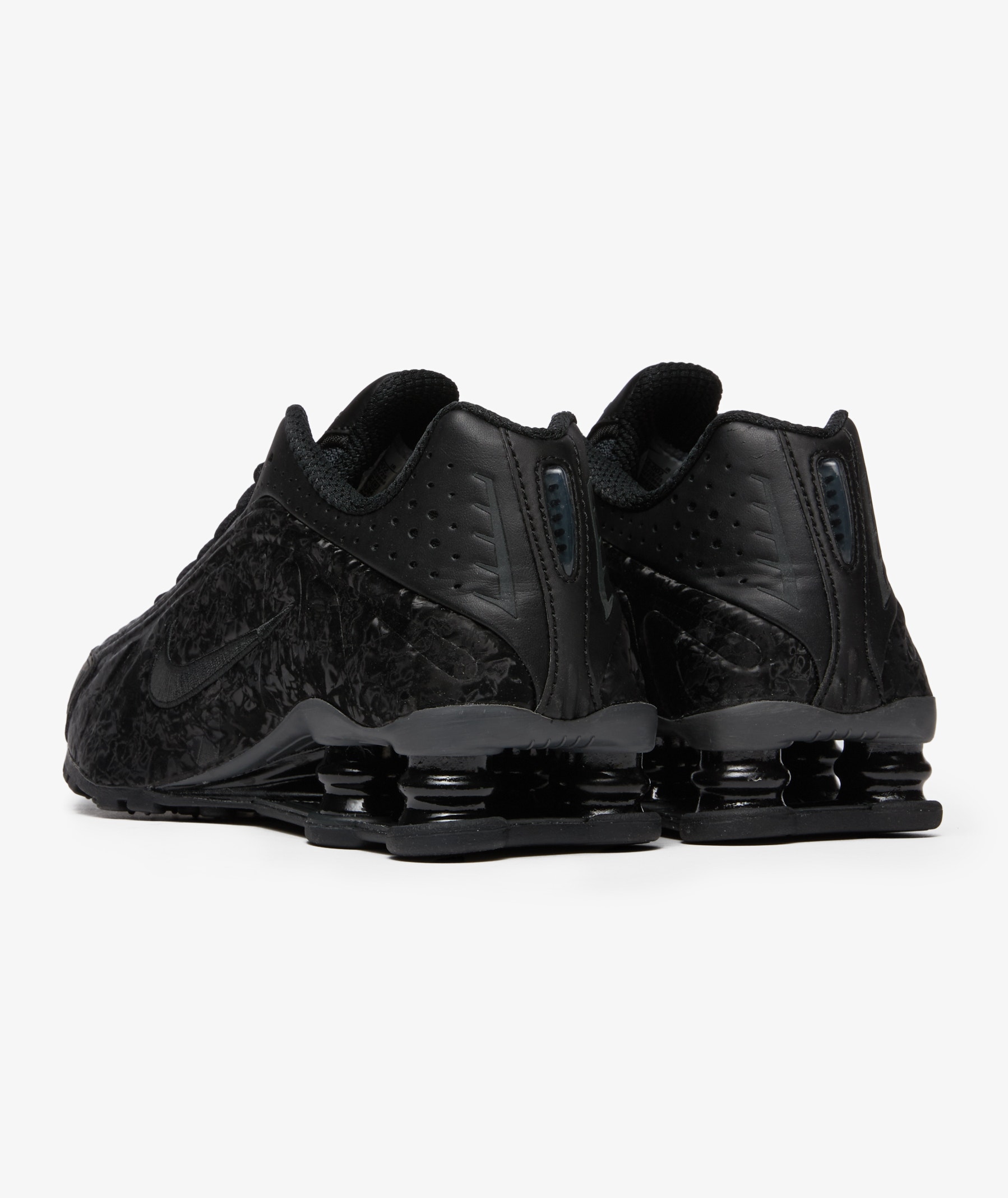 Nike Women's Shox R4 | Black/Dark Smoke Grey | SVD USA