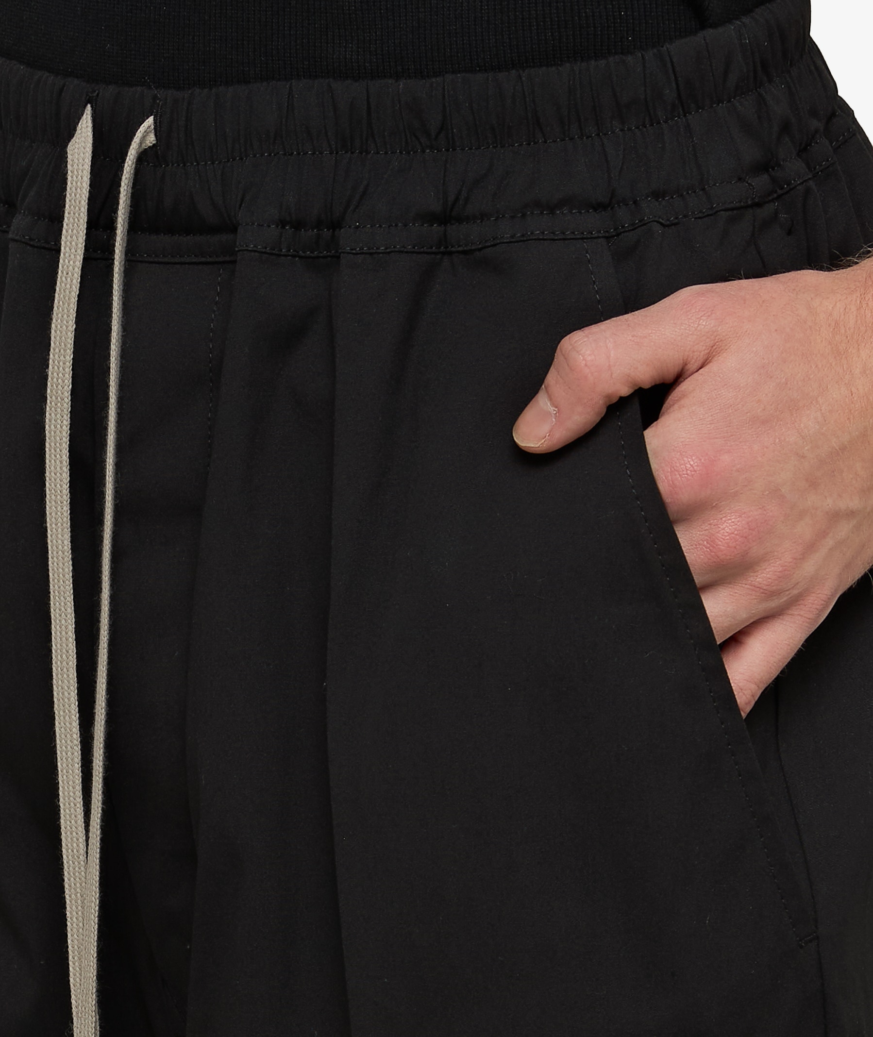 Rick Owens Drawstring Cropped Pants | Black | SVD USA