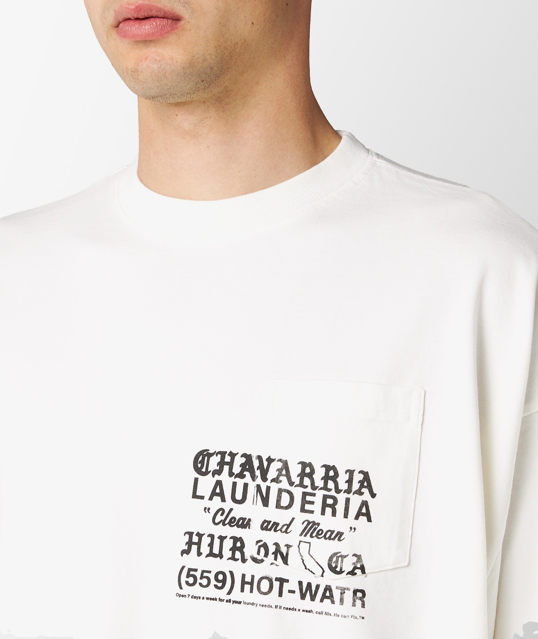 White WILLY CHAVARRIA Earthday Buffalo Pocket T-Shirt | SVD