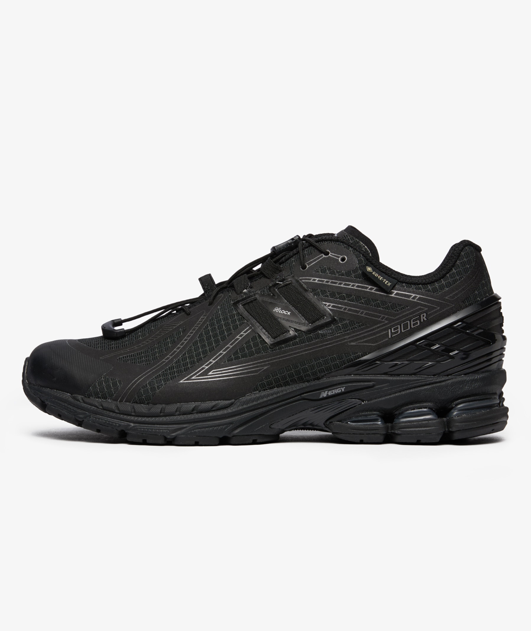 Saucony Grid NXT in Black | SVD USA