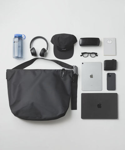 NYLON MESSENGER BAG meltum (Meltum)