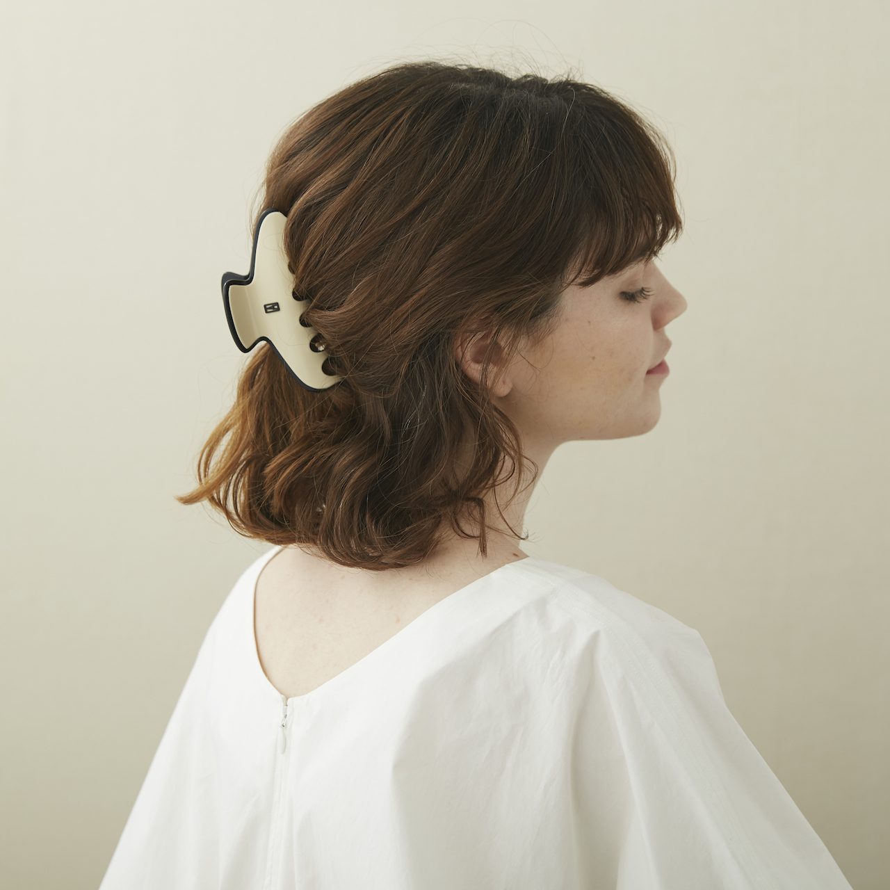 横顔美人度、確実にアップ！アレクサンドル ドゥ パリの50周年限定