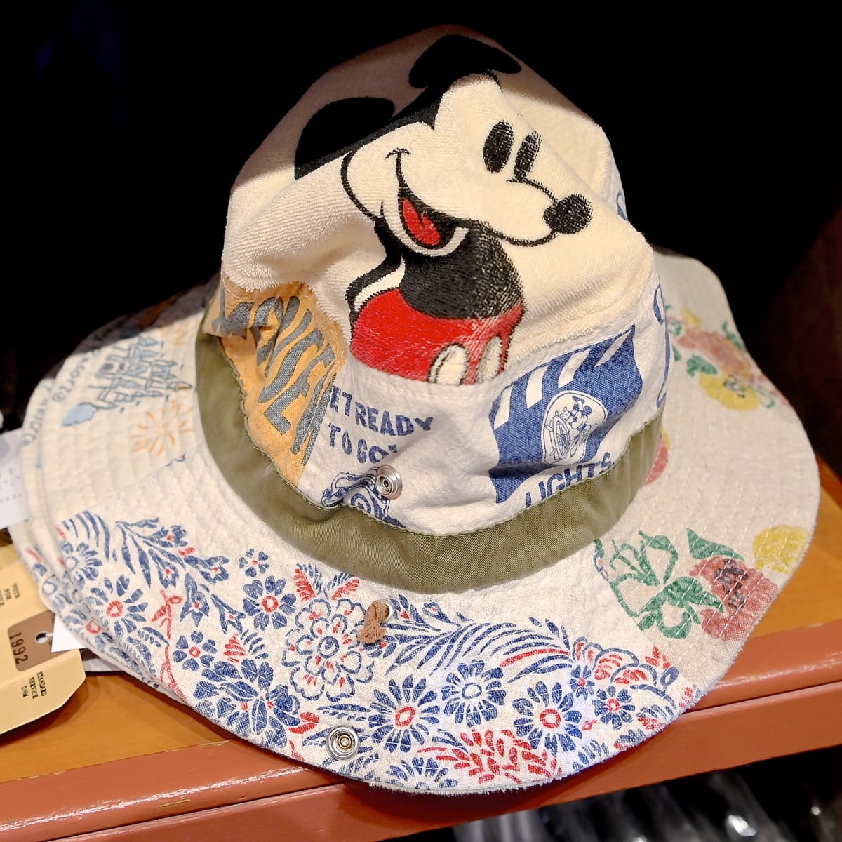 DENIM DUNGAREEプロデュース！東京ディズニーリゾート限定ウエア（T