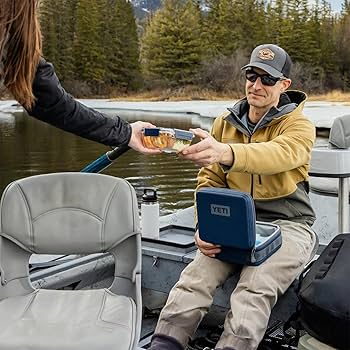 Amazon | YETI(イエティ) デイトリップ 3L 断熱ランチボックス