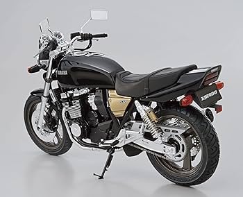 Amazon.com: Aoshima Bunka Kyozai 1/12 The Bike Series No. 11 4HM