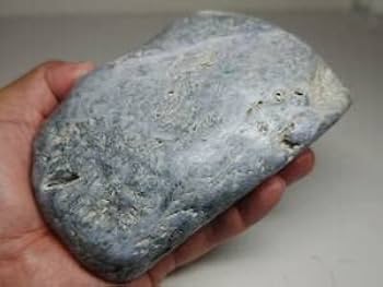 Amazon.co.jp: 姫川・灰ラベ 1.2kg 翡翠 原石 ヒスイ 鉱物 鑑賞石