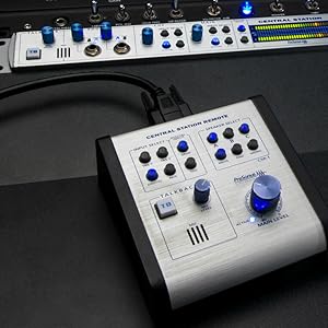 Amazon.co.jp: PreSonus Central Station + CSR-1 モニター
