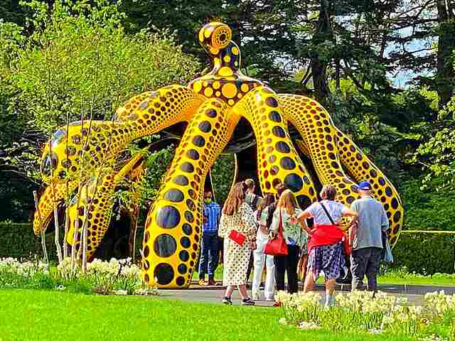 草間彌生 ニューヨーク植物園 見どころ完璧ガイド！ニューヨークで今