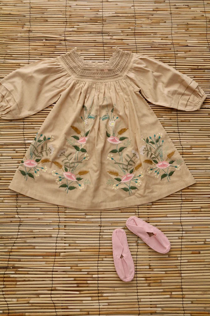 BONJOUR DIARY EMBROIDERED DRESS / SAND - Milk + Bots