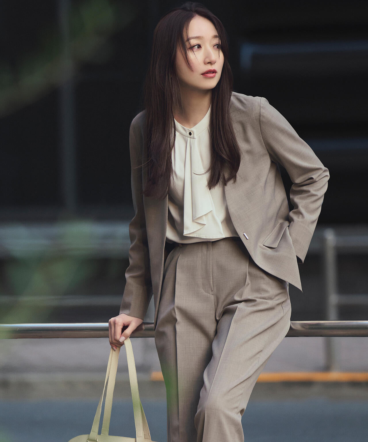 PLST スーツ セットアップ ノーカラー Lサイズ リネン混 ネイビー PLST