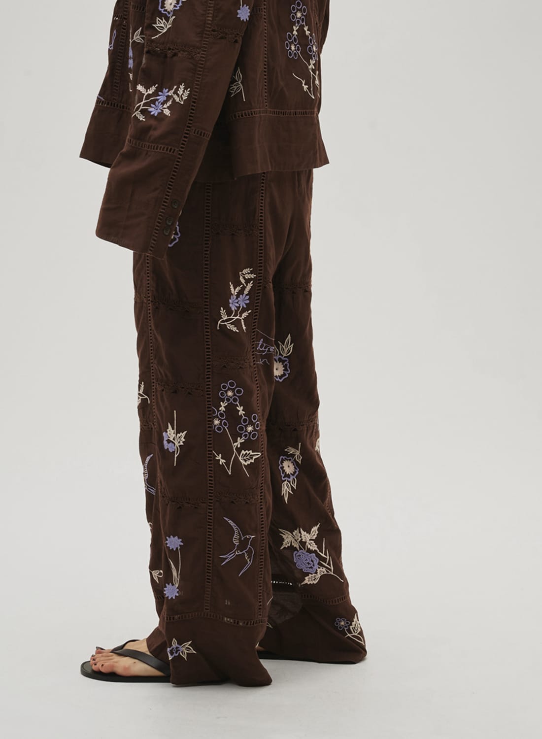 EMBROIDERY PATCHWORK TROUSERS|【26SS先行予約】エンブロイダリー