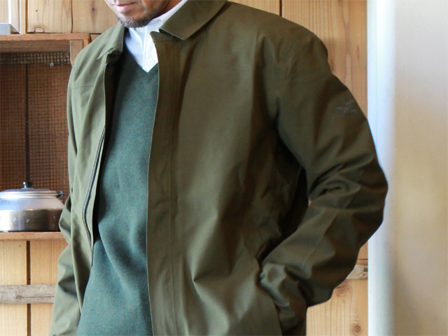 ARC'TERYX のメンズコート。Keppel Trench Coat（ケッペル トレンチ