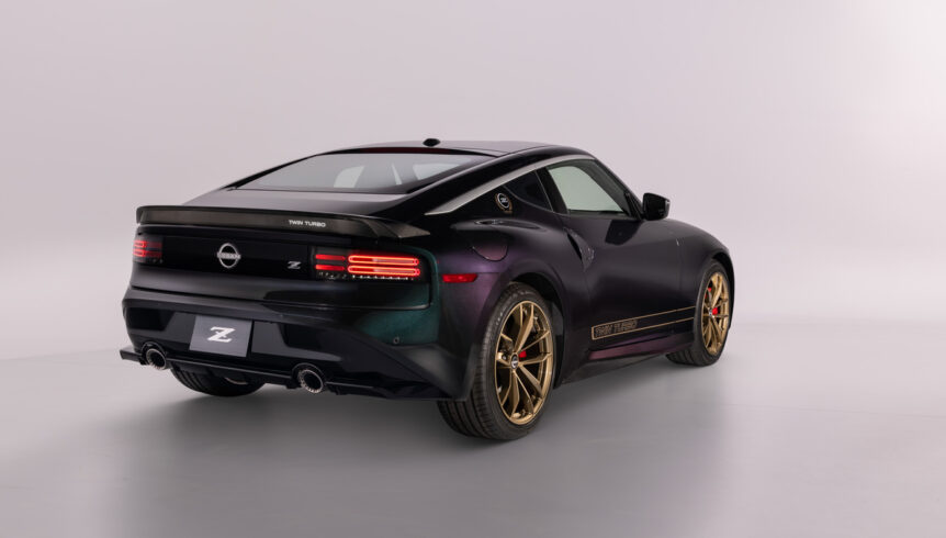 2026 Nissan Z Heritage Edition Respects 300ZX Ancestor - MotorWeek