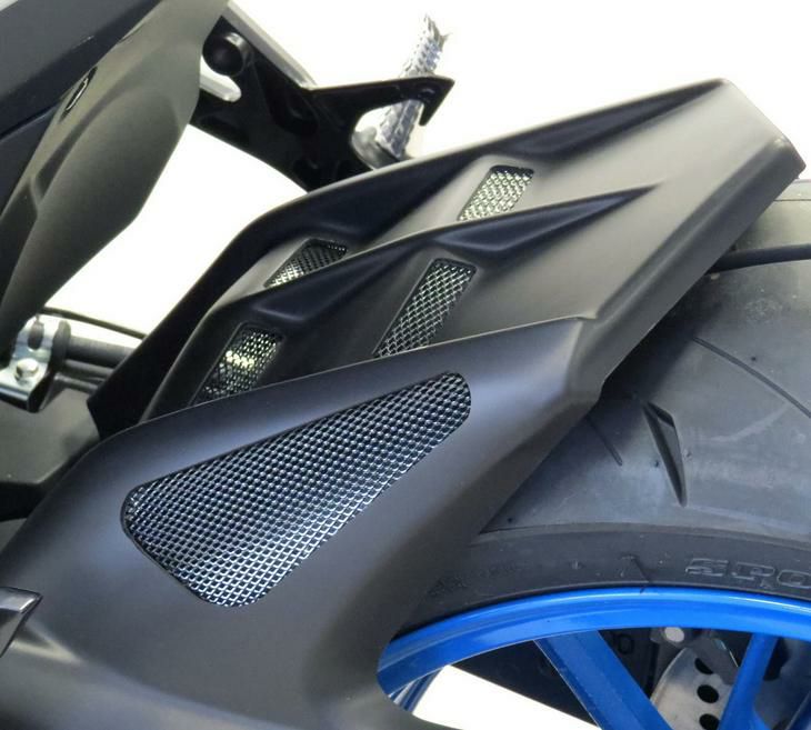 GSX-8S リアインナーフェンダー ブラック/シルバーメッシュ
