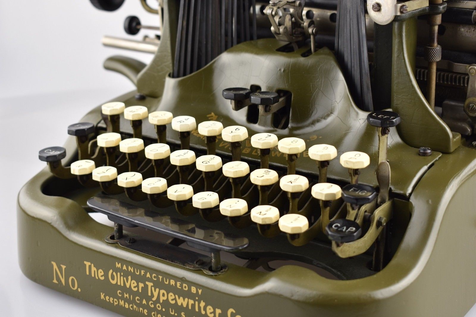 Oliver Number 9 Green Bat-wing Typewriter
