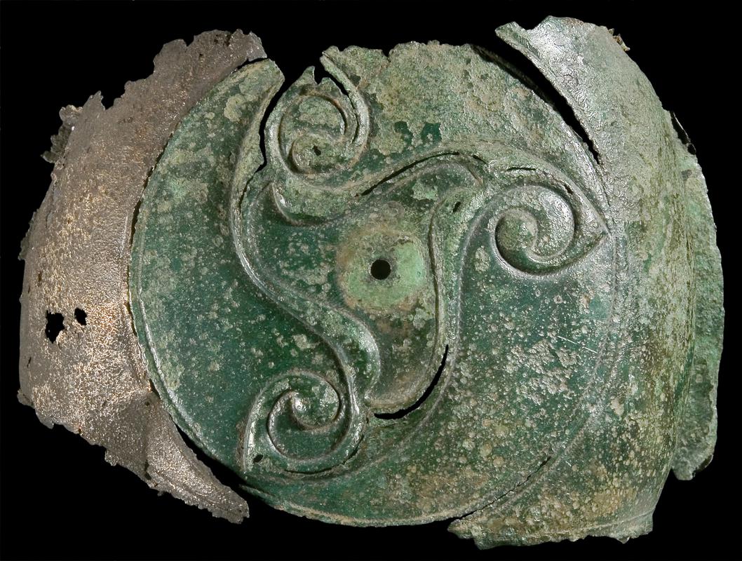 Late Iron Age / Roman copper alloy shield boss - Collections