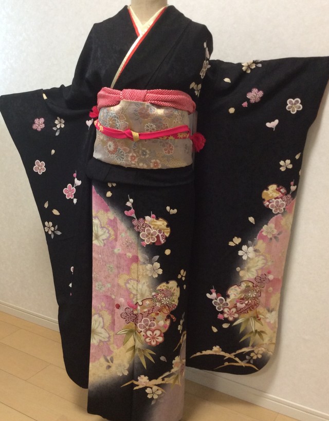 ドレス21の振袖 /黒色/ピンク色/古典/花柄/ 黒ピンク桜柄 | My振袖